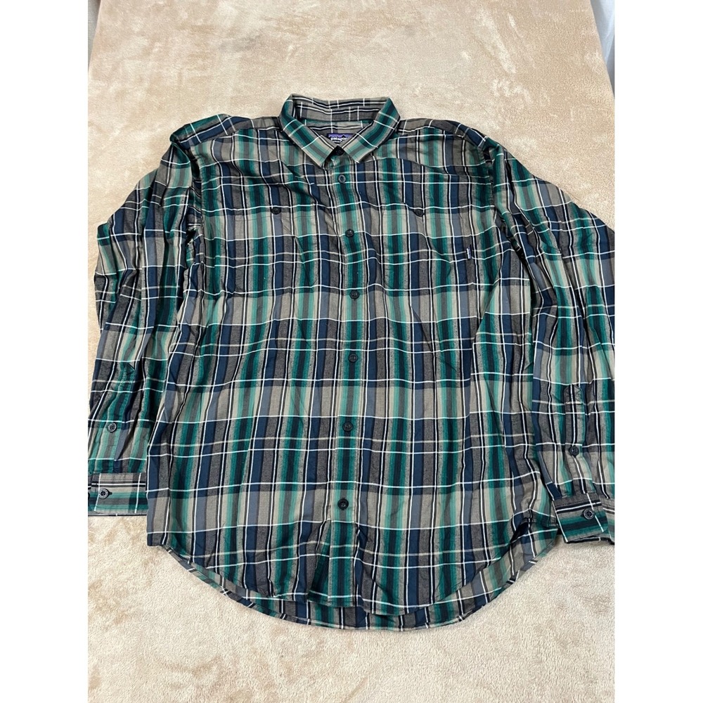 Patagonia Flannel Shirt Men Size Large Green Plaid Button Up Organic L/S EUC